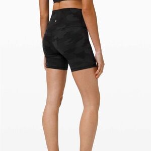 LULULEMON align high-rise biker shorts camo print size 2! ( XS)